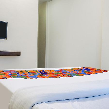 Fabhotel Gokul Lodge Gorhe Khurd ภายนอก รูปภาพ