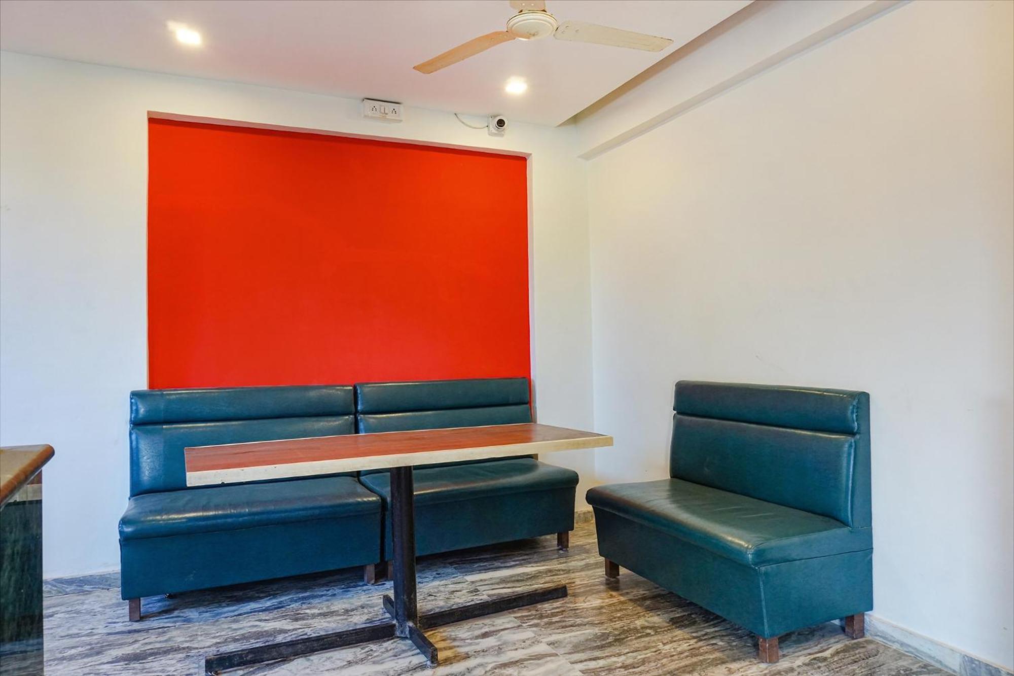 Fabhotel Gokul Lodge Gorhe Khurd ภายนอก รูปภาพ
